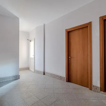 Διαμέρισμα Guesthost - Near Campus Einaudi