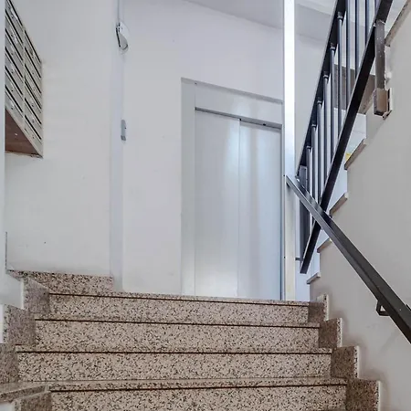 Appartement Guesthost - Near Campus Einaudi Turin